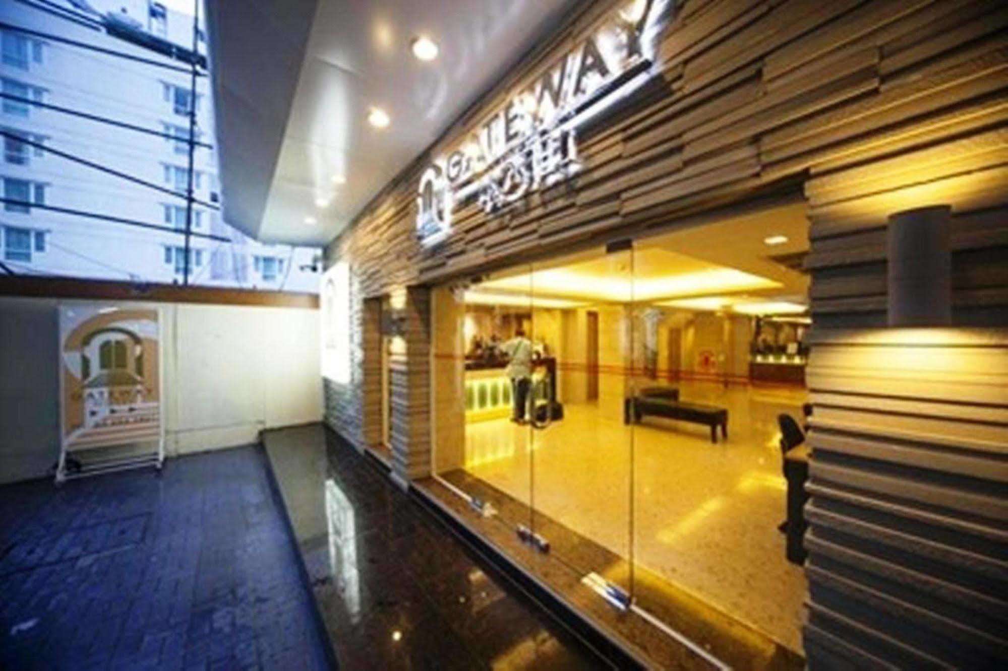 Gateway Hotel Pratunam Bangkok Exterior foto